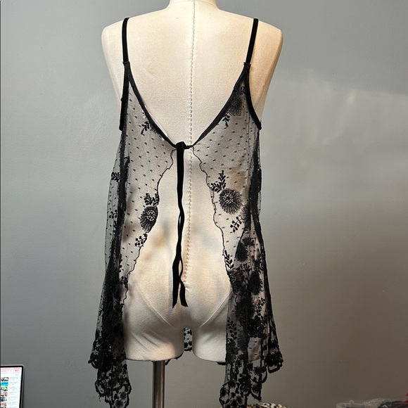 Vintage Trelise Cooper black lace embroidered mesh lingerie with open back tie - Picture 4 of 16